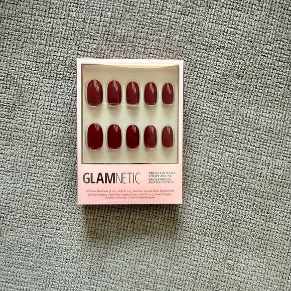 Glamnetic Nails - Set of Five - Picture 2 of 6